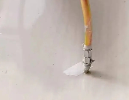 朔州瓷砖空鼓维修公司专业解答在瓷砖铺贴过程中，如果使用的砂料过粗（如全部使用了粗砂），可能会导致以下问题